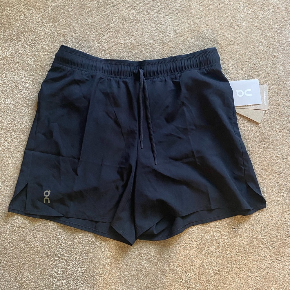 On Running Women's Trail Shorts - Black